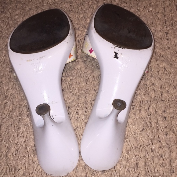 VINTAGE LOUIS VUITTON HEELS SZ41 - Picture 6 of 8